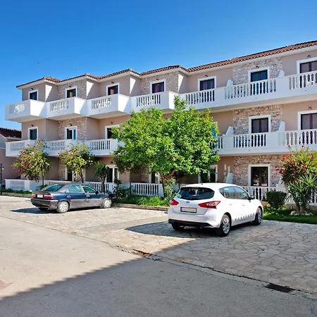 Paradise Zante Standard 1 Апартаменты